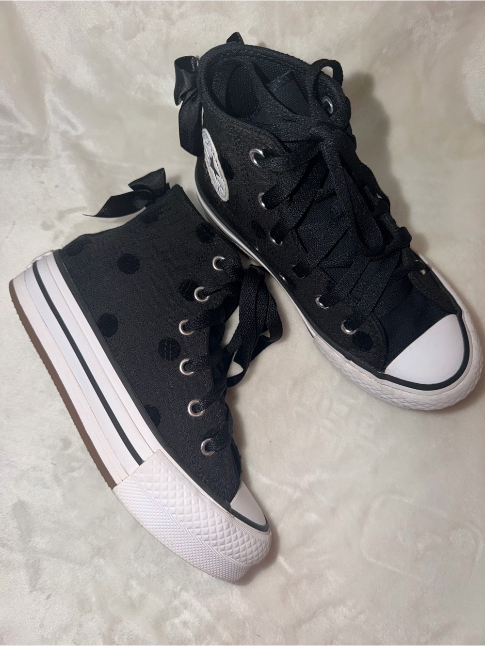 Converse Chuck Taylor All Star Black Polka Dot High Tops Bow Youth Size 1
